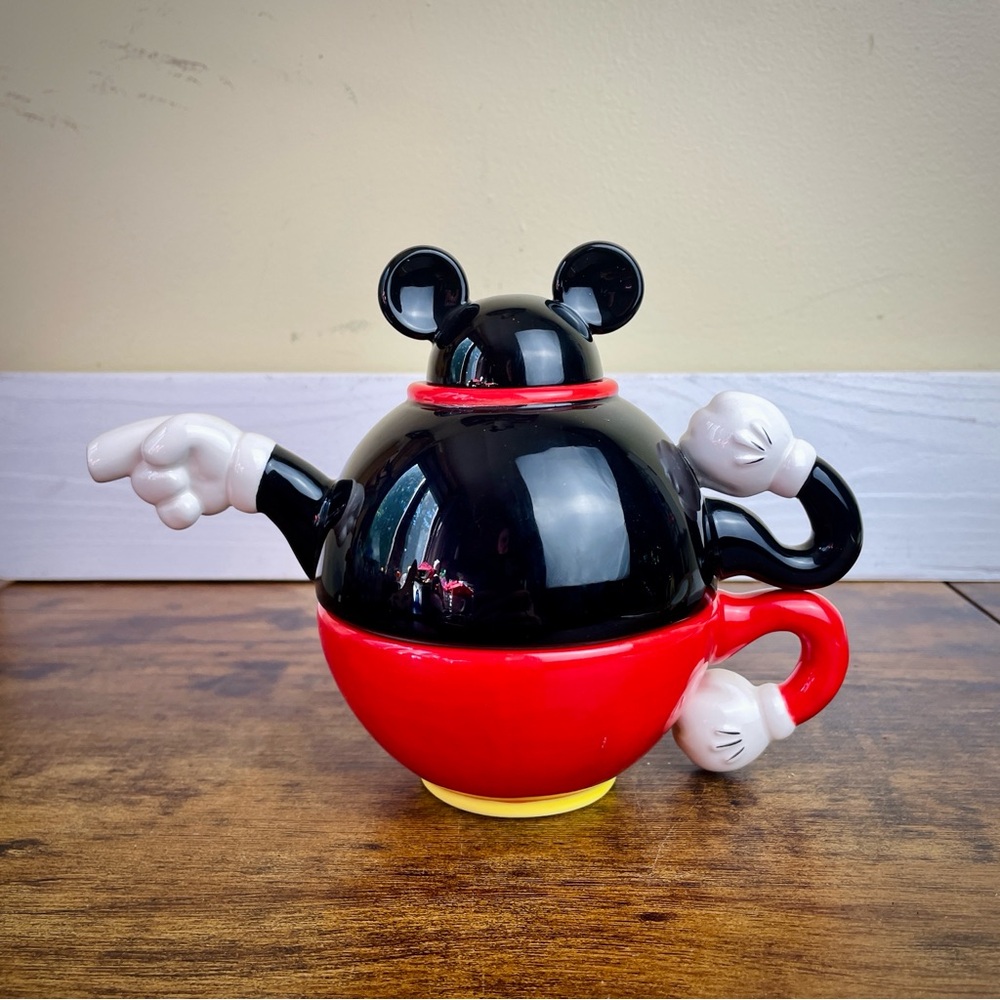 Disney Theme Parks Mickey Mouse Black and Red Tea for One Teapot